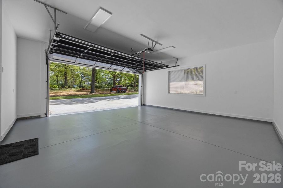 Spacious, unfurnished interior of a new home in , Charlotte (Image 33).