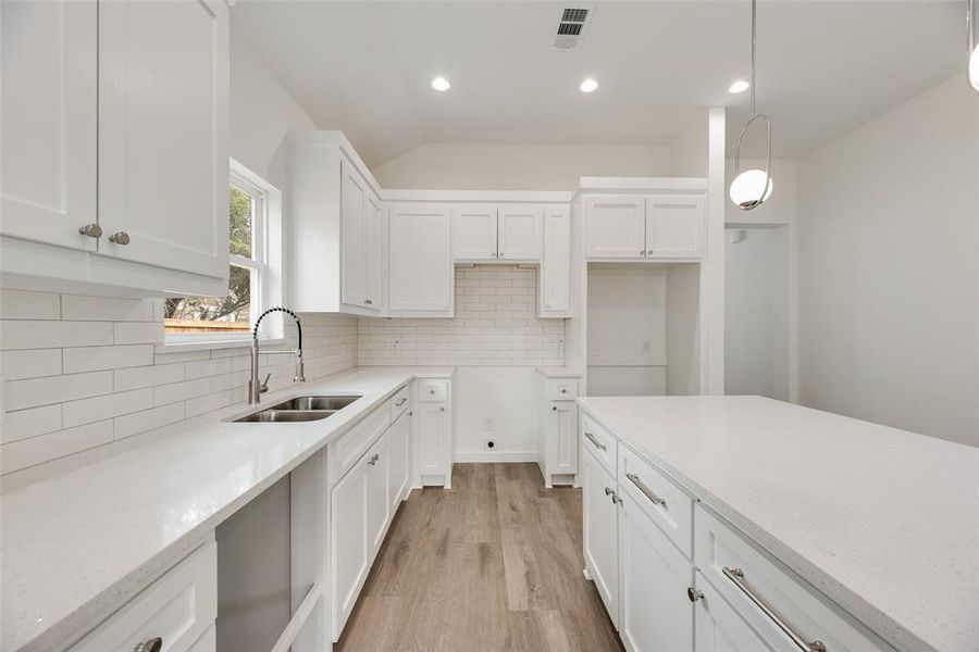 Furnished interior view inside a new home in , Dallas (Image 6).