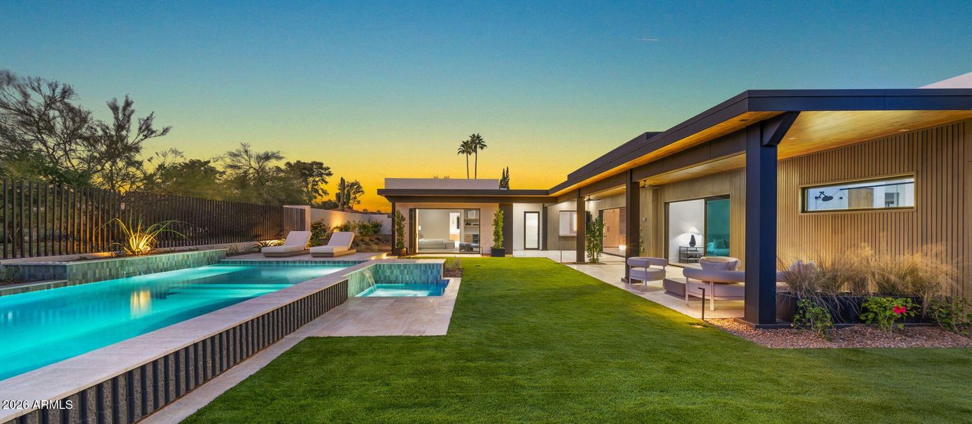 137-web-or-mls-TWILIGHTS19