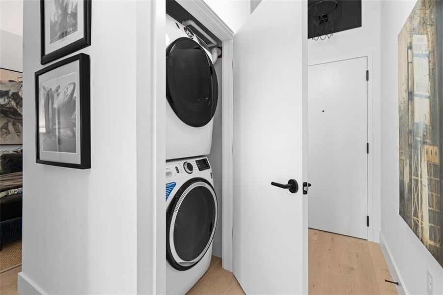 Furnished interior view inside a new home in The Leon on Ponce, Atlanta (Image 16).