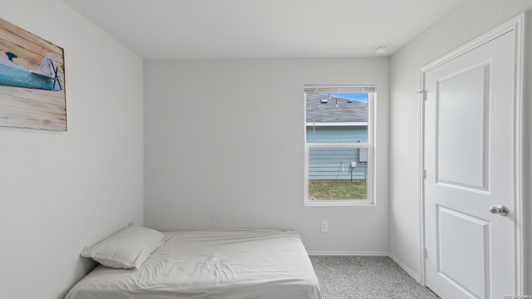 Furnished interior view inside a new home in Ladera, Luling (Image 18).