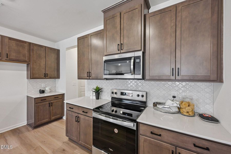 23-web-or-mls-Malbec Dr-S1102-023