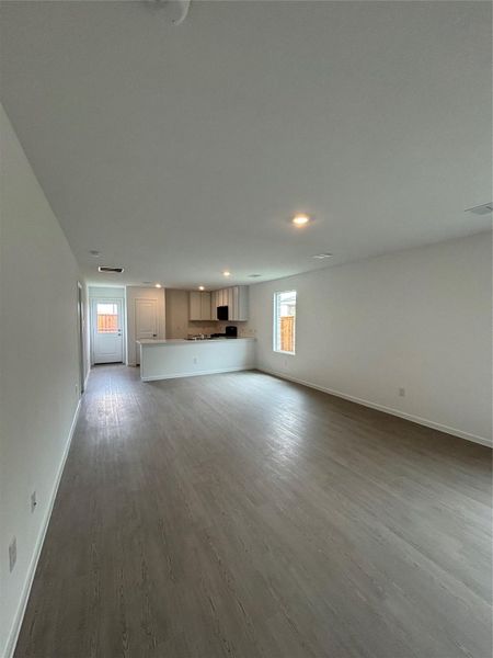 Spacious, unfurnished interior of a new home in Esperanza, Richmond (Image 16). Spacious, unfurnished interior of a new home in Esperanza, Richmond (Image 16).