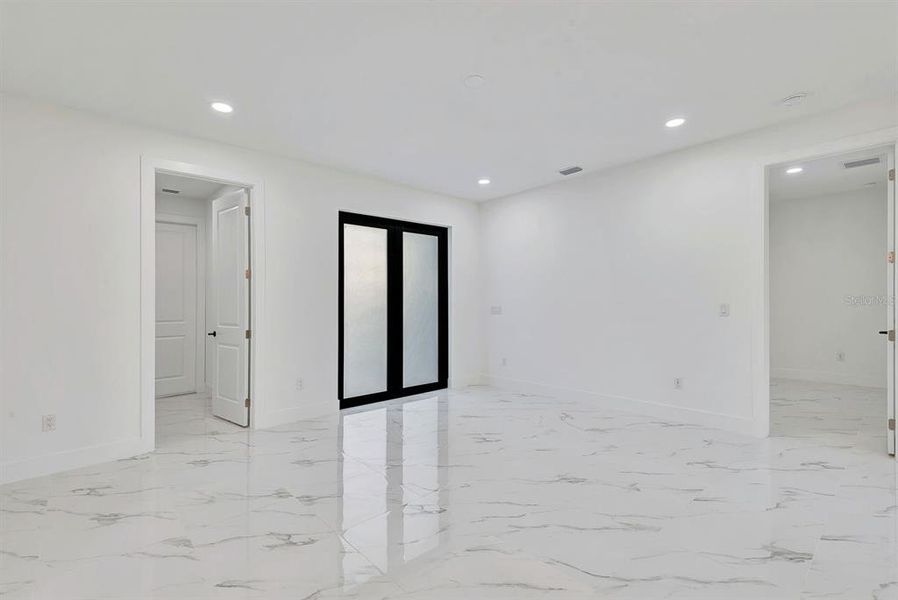 Spacious, unfurnished interior of a new home in , Port Charlotte (Image 34). Spacious, unfurnished interior of a new home in , Port Charlotte (Image 34).