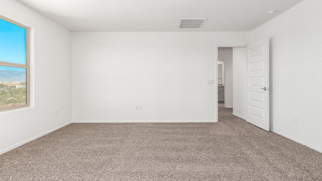 Spacious, unfurnished interior of a new home in Blackhawk, Tucson (Image 25).
