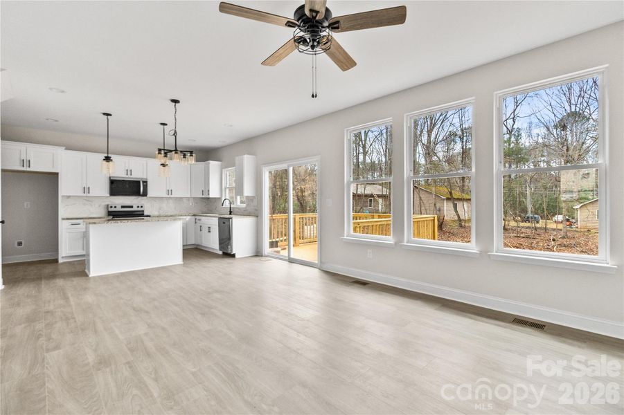 Spacious, unfurnished interior of a new home in , Denver (Image 39).