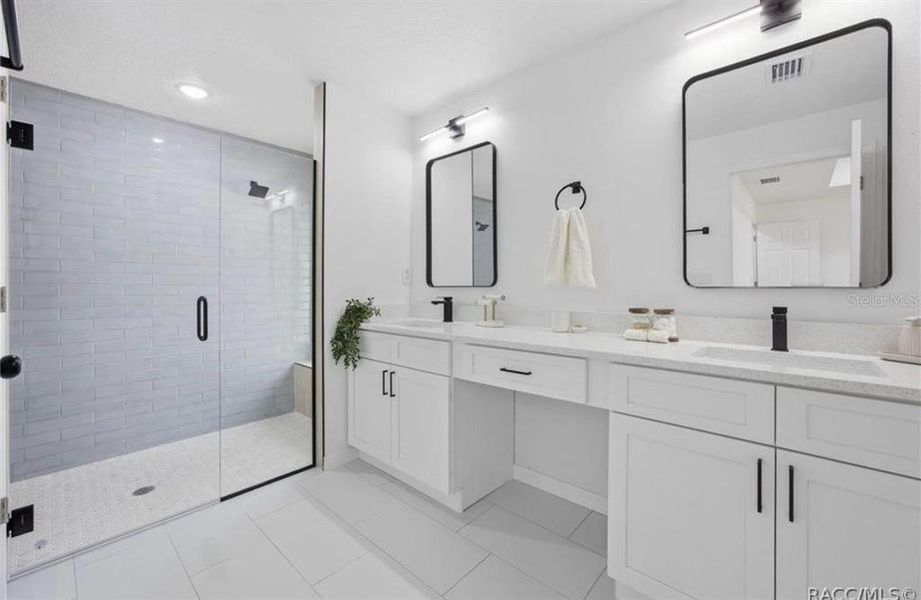 Furnished interior view inside a new home in , Citrus Springs (Image 15).