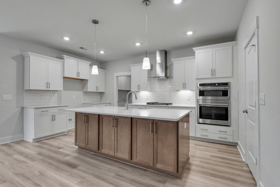 Furnished interior view inside a new home in Arcadia, Myrtle Beach (Image 7).