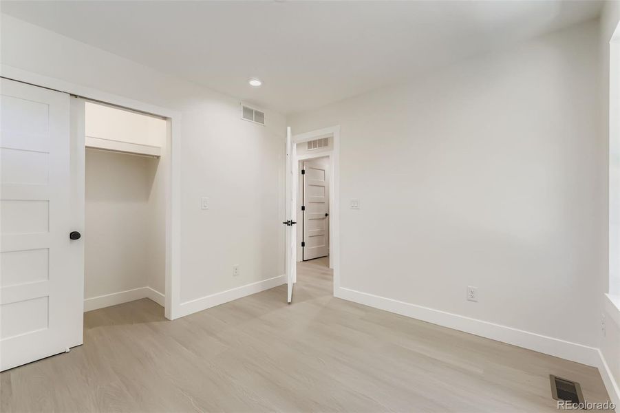 Spacious, unfurnished interior of a new home in , Denver (Image 20).