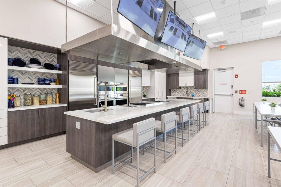 COOKING KITCHEN