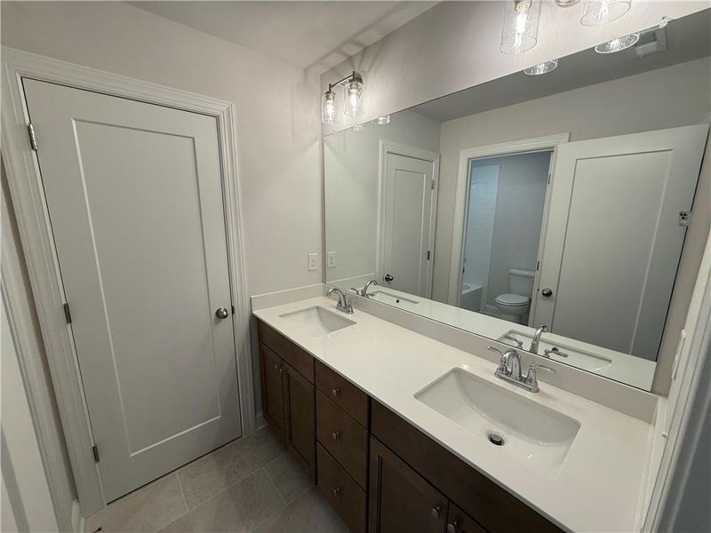 Furnished interior view inside a new home in , Marietta (Image 7).