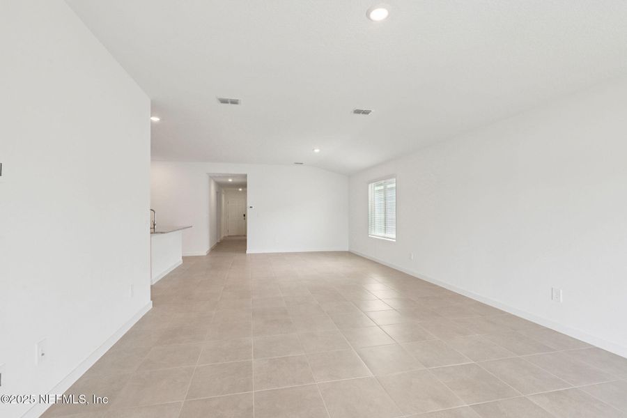 Spacious, unfurnished interior of a new home in Lakes at Bella Lago - Signature Series, Green Cove Springs (Image 19). Spacious, unfurnished interior of a new home in Lakes at Bella Lago - Signature Series, Green Cove Springs (Image 19).