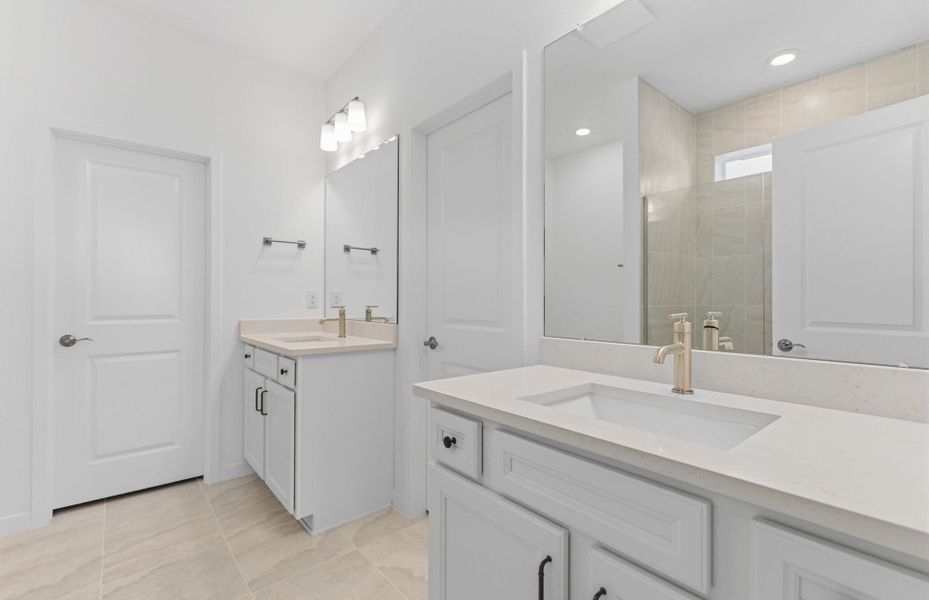Furnished interior view inside a new home in Vida's Way, Wesley Chapel (Image 7).