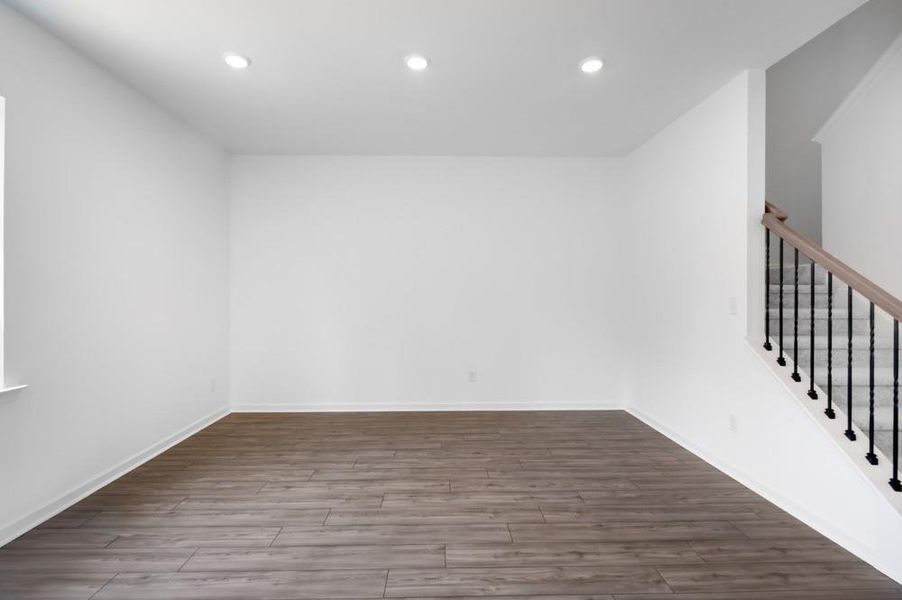 Spacious, unfurnished interior of a new home in Hampton Trace, Marietta (Image 27).