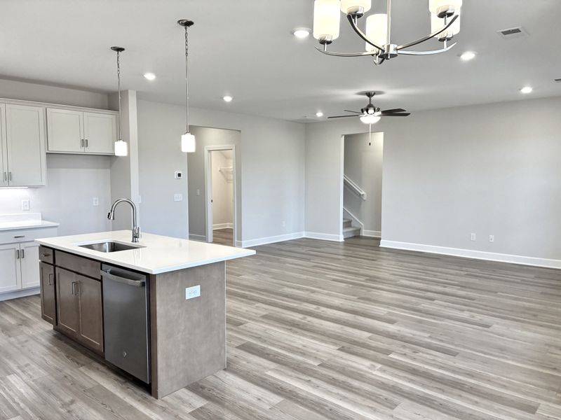 Spacious, unfurnished interior of a new home in Holly Ridge, Greenville (Image 13). Spacious, unfurnished interior of a new home in Holly Ridge, Greenville (Image 13).