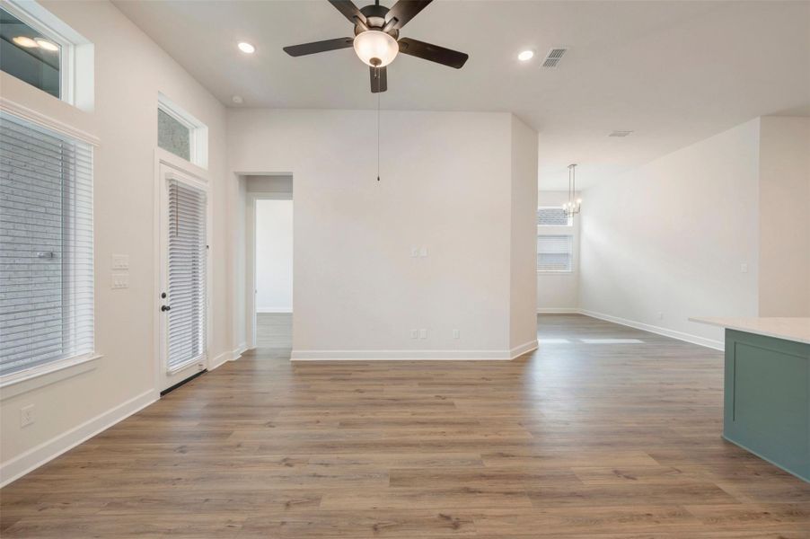 Spacious, unfurnished interior of a new home in Harvest Green - Reserve Collection, Richmond (Image 23).