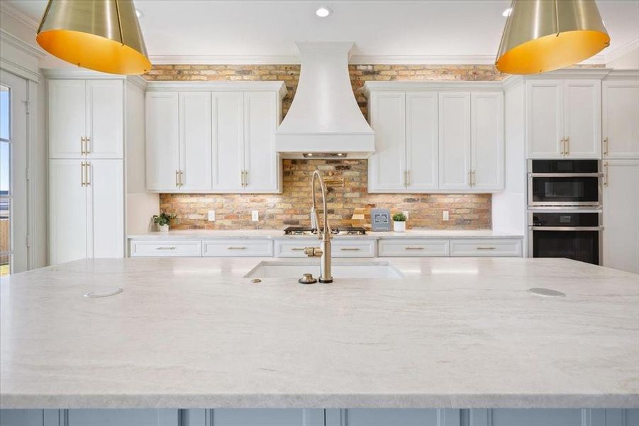 Image 33 of a home in . Image 33 of a home in .