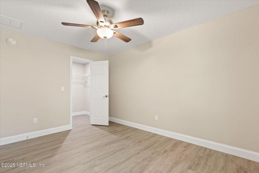 Spacious, unfurnished interior of a new home in , Interlachen (Image 26).