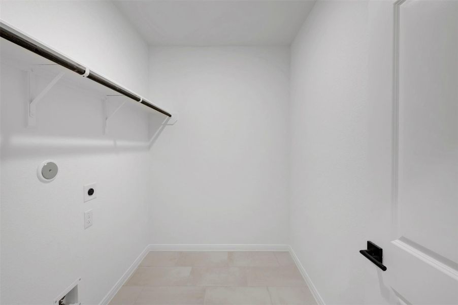 Spacious, unfurnished interior of a new home in Escondido - Overlook Collection, Magnolia (Image 18).