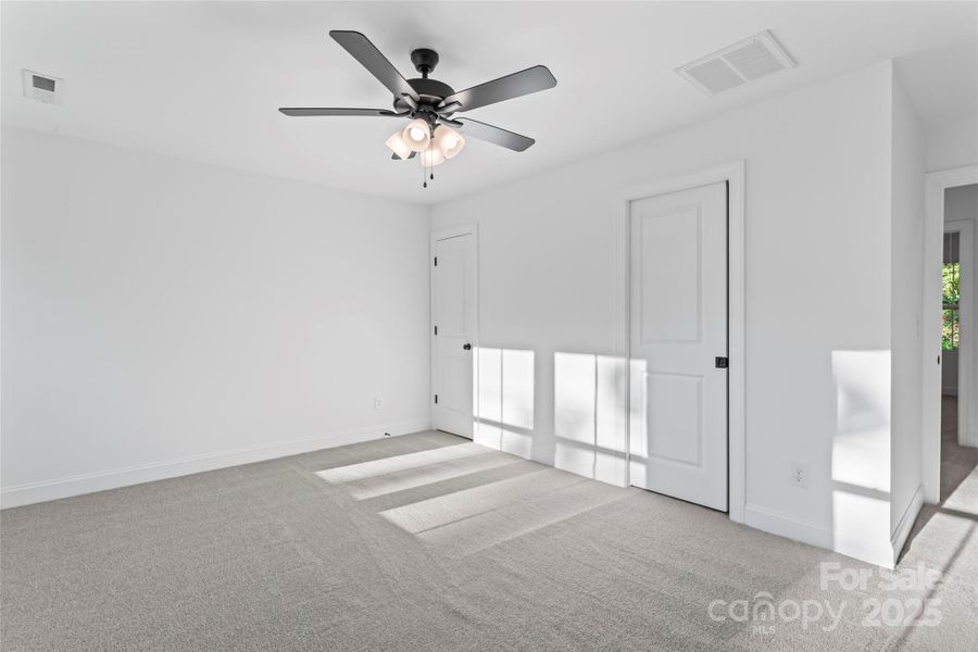 Spacious, unfurnished interior of a new home in , Charlotte (Image 17).