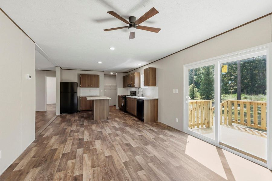 Spacious, unfurnished interior of a new home in , Cleveland (Image 12).