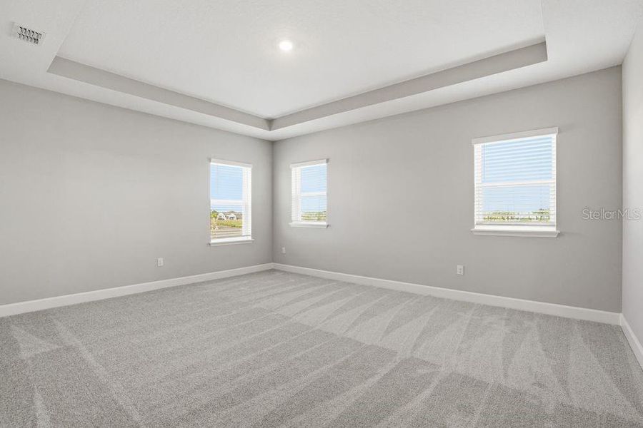 Spacious, unfurnished interior of a new home in Palms at Coasterra, Palmetto (Image 27).