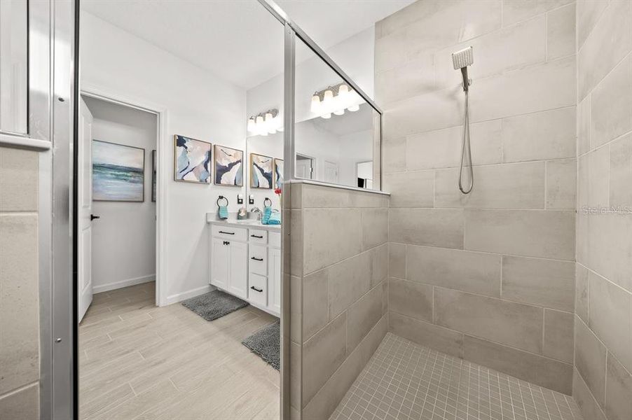 Furnished interior view inside a new home in , Ocala (Image 54).