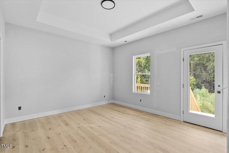 07-Lan 1235 St Regis-7