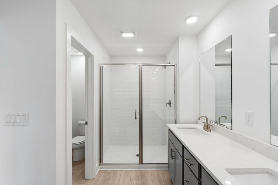 Owner's Bath
