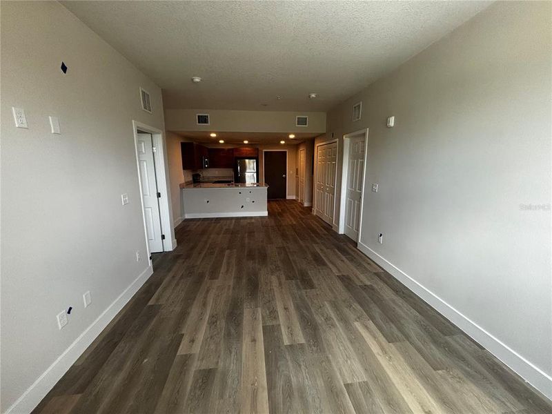 Spacious, unfurnished interior of a new home in , Orlando (Image 11).