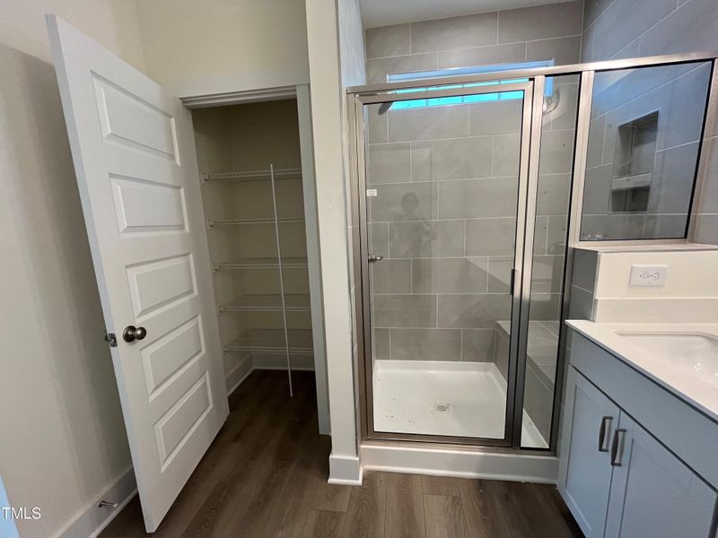 171 Primary Suite Linen Closet