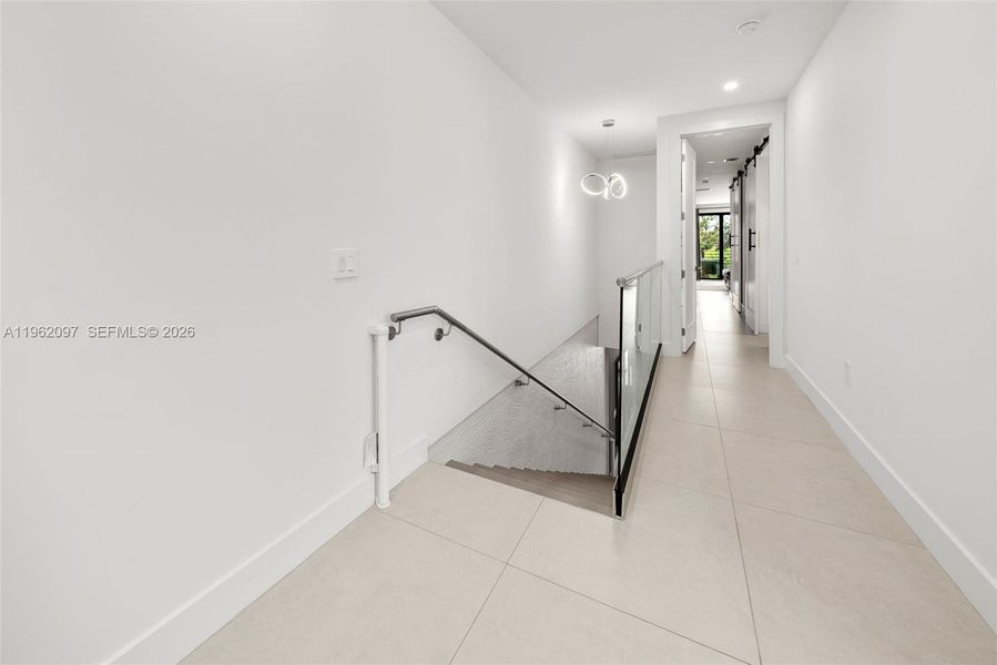 Spacious, unfurnished interior of a new home in , Fort Lauderdale (Image 24).