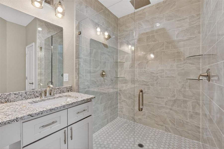 Furnished interior view inside a new home in , Umatilla (Image 12).