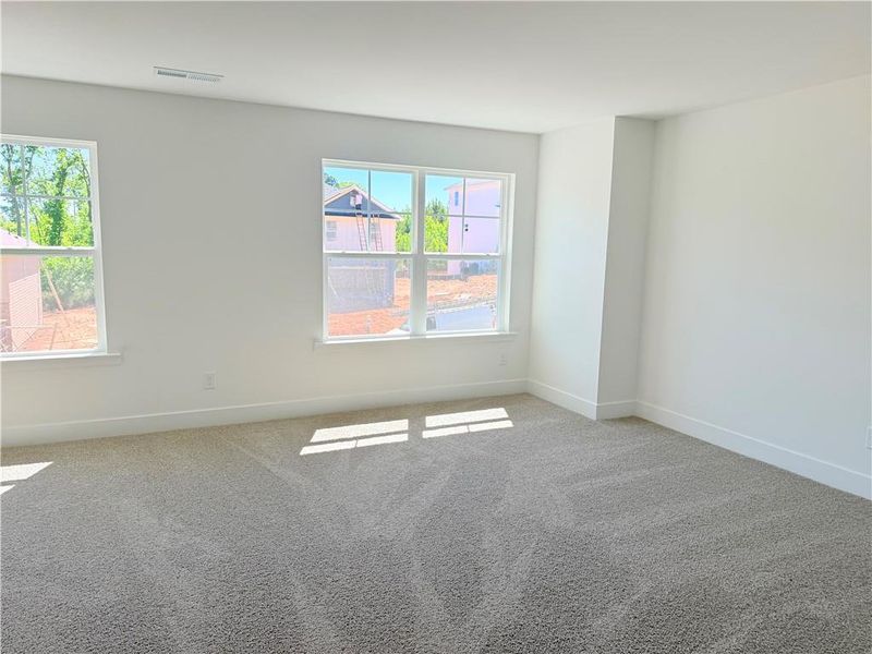 Spacious, unfurnished interior of a new home in Thunder Ridge, Dawsonville (Image 26).