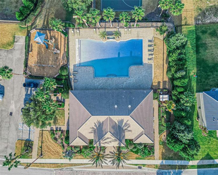 Community amenities in , Auburndale (Image 38).