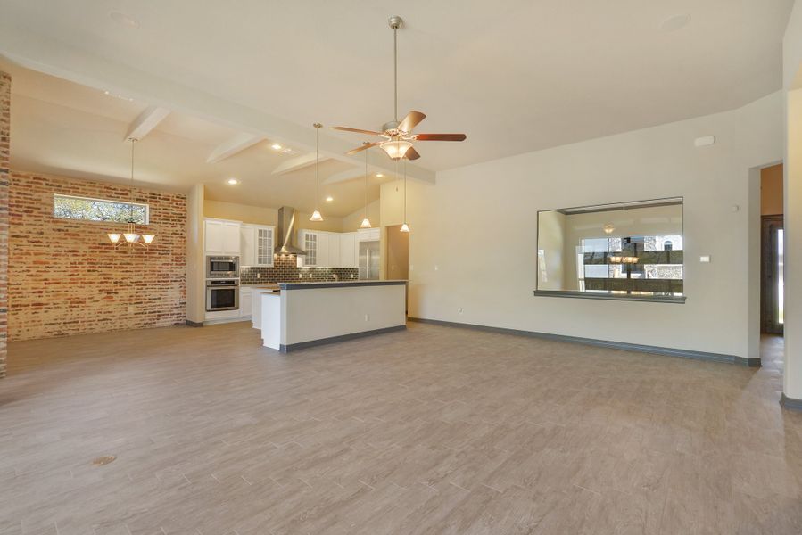 Representative unfurnished interior of a home built from the The Scottsdale 5500 by Whitestone Custom Homes in Johnson Ranch, Bulverde (Image 23). Representative unfurnished interior of a home built from the The Scottsdale 5500 by Whitestone Custom Homes in Johnson Ranch, Bulverde (Image 23).