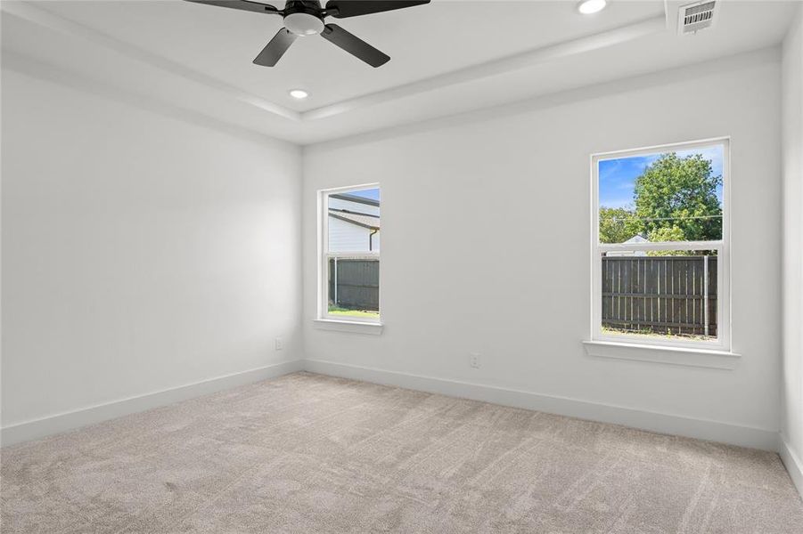 Spacious, unfurnished interior of a new home in , Greenville (Image 18).