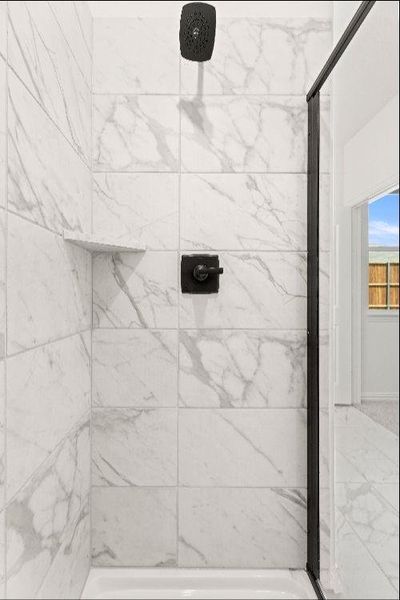 32. 1604 Grassy Pond - Bath (5) 32. 1604 Grassy Pond - Bath (5)