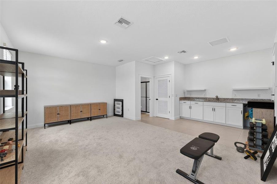 Furnished interior view inside a new home in , Winter Garden (Image 50).