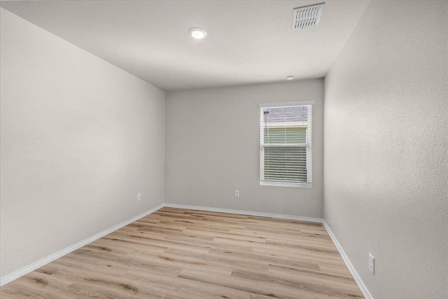 Spacious, unfurnished interior of a new home in , Fort Worth (Image 23).