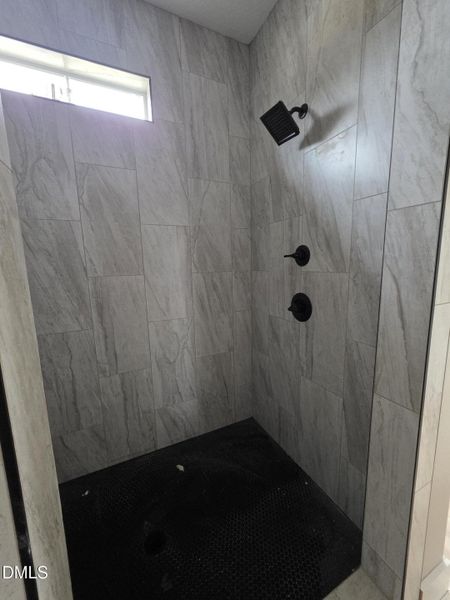Primary tile shower