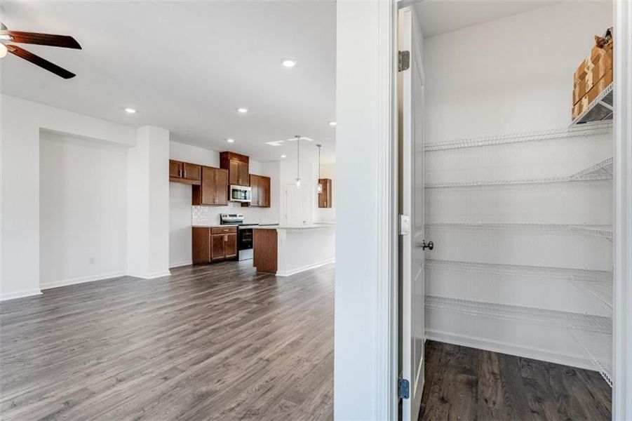 Image 34 of a home in Somerset at Veterans Memorial.