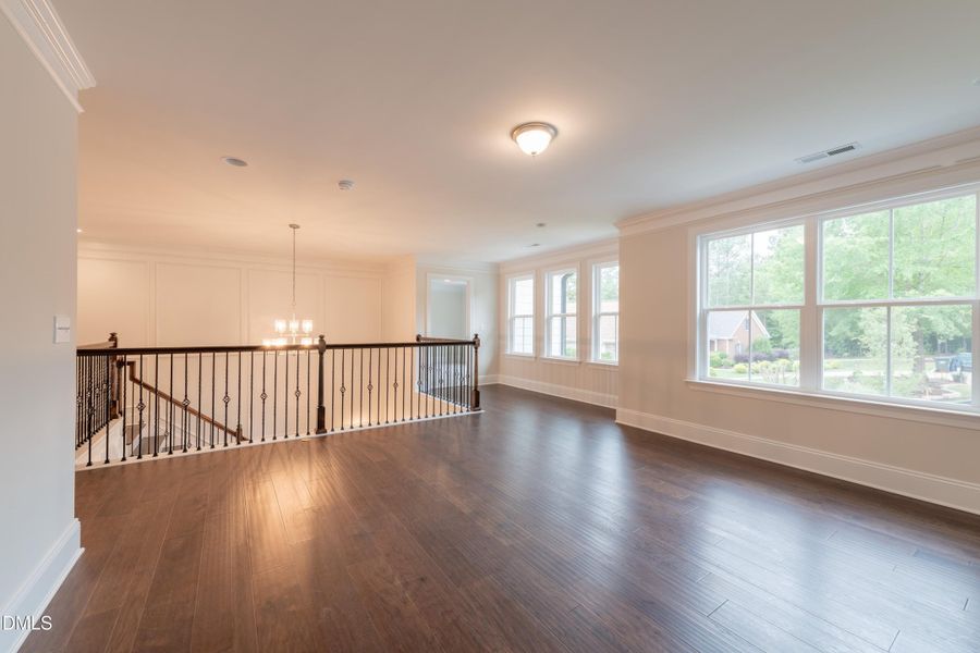 057_Upper Landing 057_Upper Landing