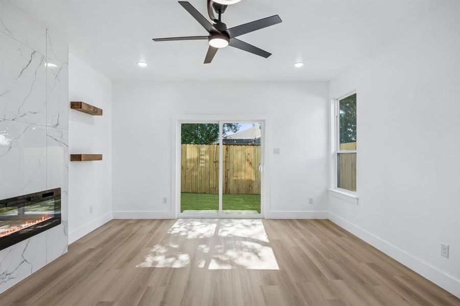 Spacious, unfurnished interior of a new home in , Dallas (Image 18).