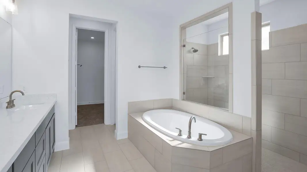 Furnished interior view inside a new home in Escondido 80', Magnolia (Image 3).