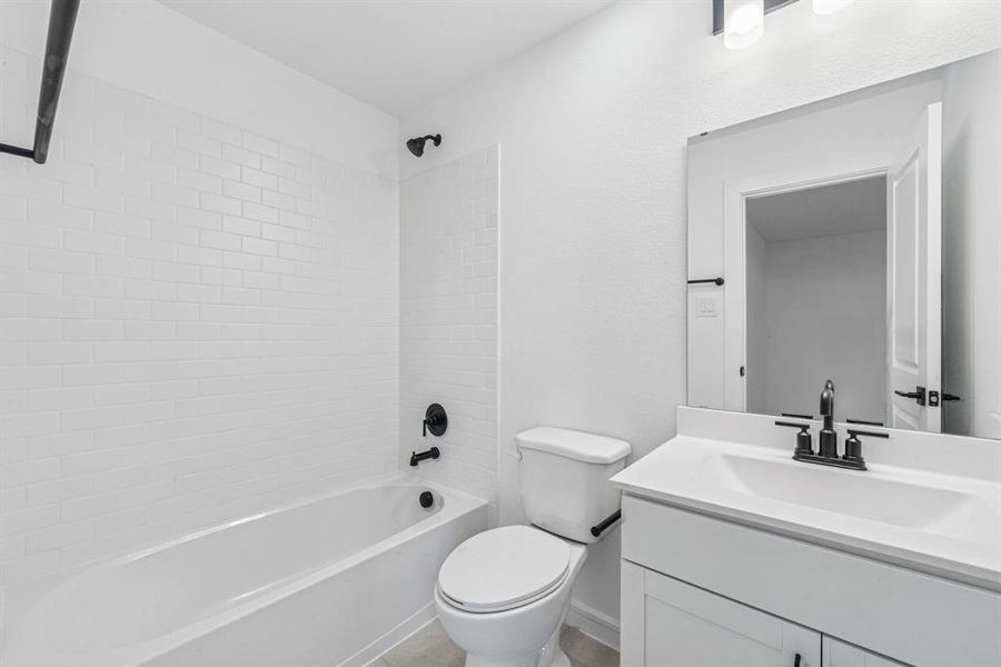 Furnished interior view inside a new home in Caldwell Lakes, Dallas (Image 13). Furnished interior view inside a new home in Caldwell Lakes, Dallas (Image 13).