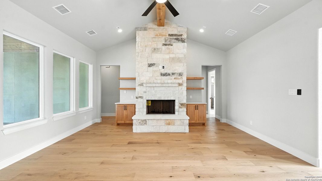 Image 49 of a home in .