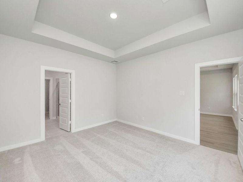 Spacious, unfurnished interior of a new home in Caney Creek Place, Conroe (Image 27).