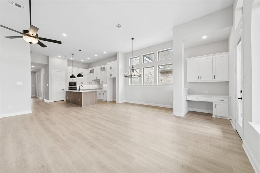 Spacious, unfurnished interior of a new home in Painted Tree - Classic Series, McKinney (Image 28). Spacious, unfurnished interior of a new home in Painted Tree - Classic Series, McKinney (Image 28).