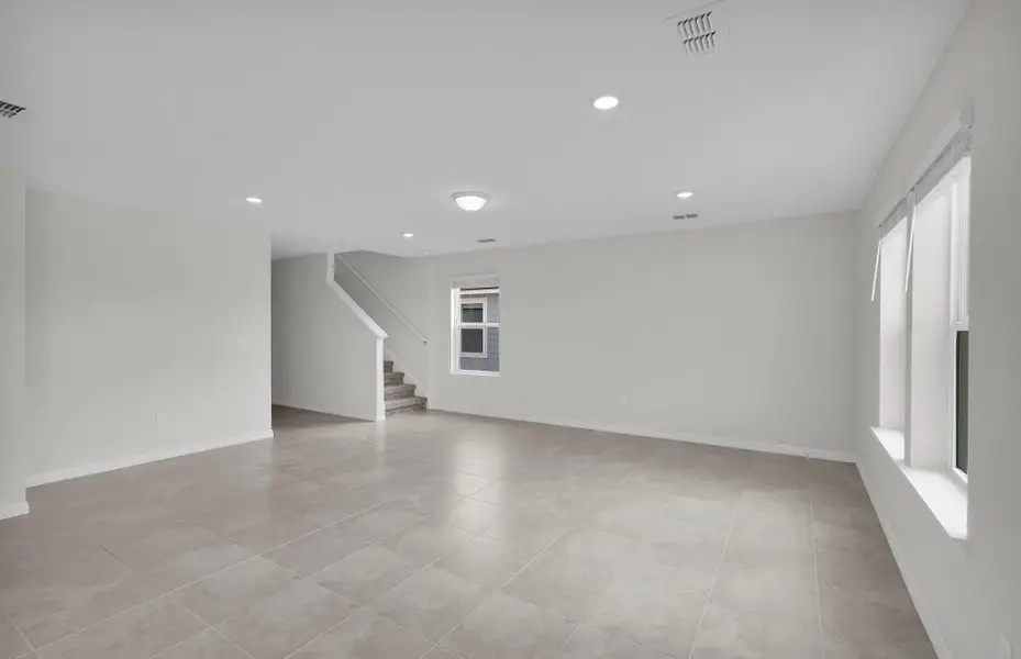 Spacious, unfurnished interior of a new home in Wells Landing, Jacksonville (Image 13). Spacious, unfurnished interior of a new home in Wells Landing, Jacksonville (Image 13).